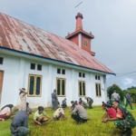 Polsek Liang dan Koramil 1308-11 Gelar Bakti Sosial di Desa Tunggaling, Warga Antusias dan Terharu